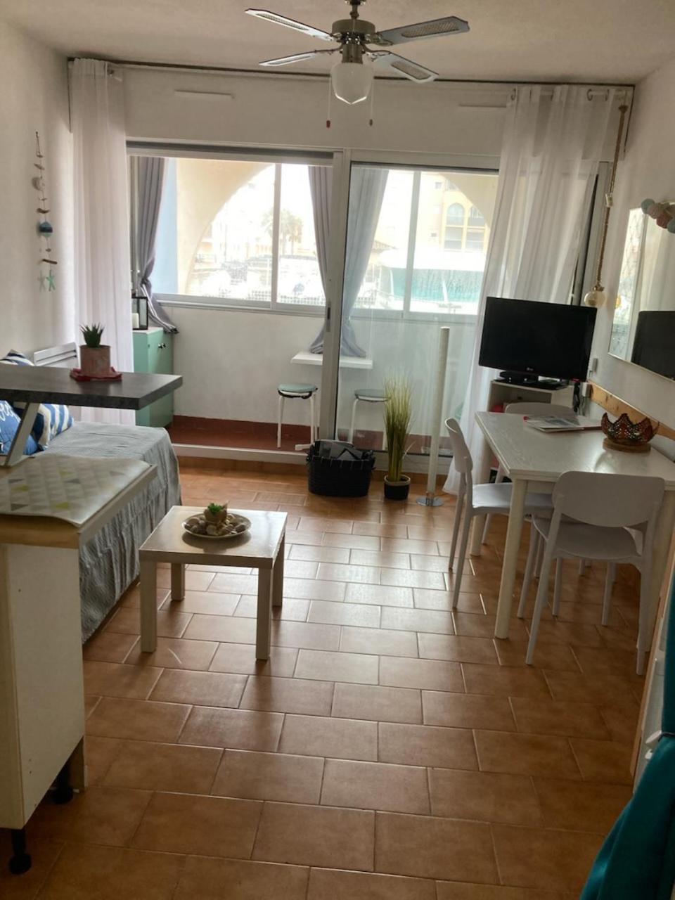 Port Cros Appartement Сет Екстер'єр фото